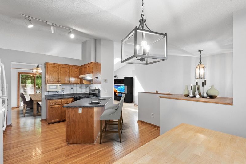 15864 Garden View Ct, Apple Valley, MN 55124