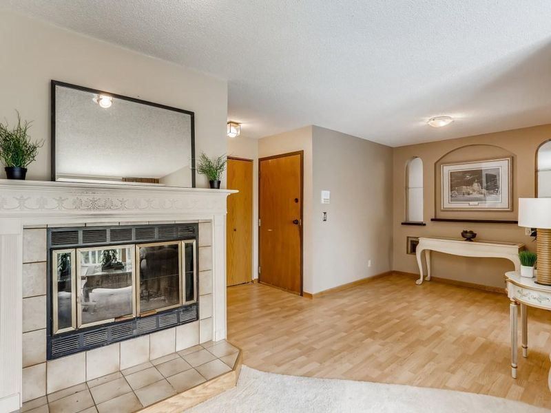 14403 Fairway Dr, Eden Prairie, MN 55344