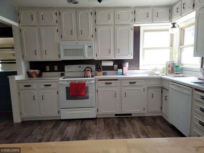 611 Summit Ave NE, Staples, MN 56479