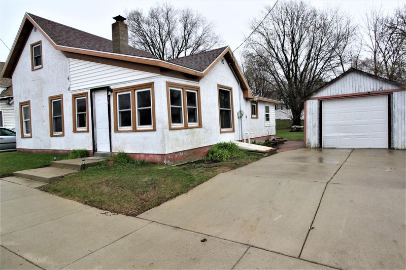 30 Oak St, Kimball, MN 55353
