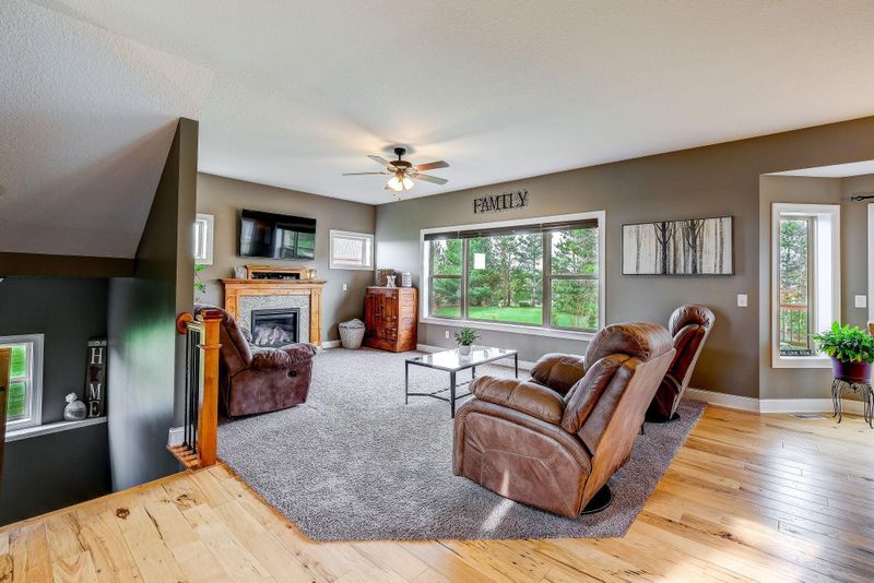 39166 Everett Ave, North Branch, MN 55056