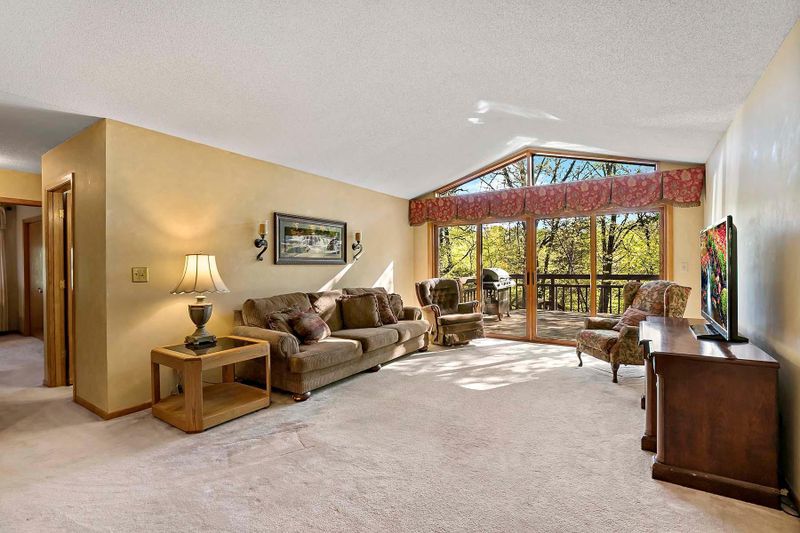 4600 W 139th St, Savage, MN 55378
