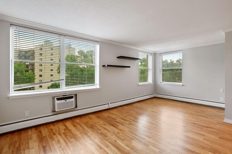3150 Excelsior Blvd #403, Minneapolis, MN 55416