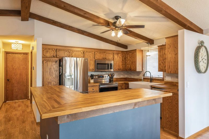 10011 Ibis St NW, Coon Rapids, MN 55433