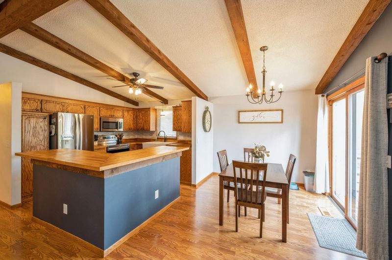10011 Ibis St NW, Coon Rapids, MN 55433