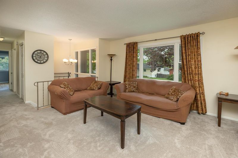 2107 22nd St NW, Rochester, MN 55901