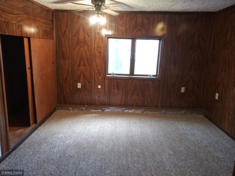 152 8th St NW, Milaca, MN 56353