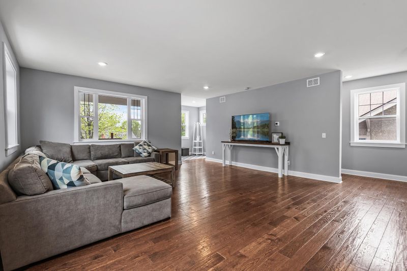 4637 Park Ave, Minneapolis, MN 55407