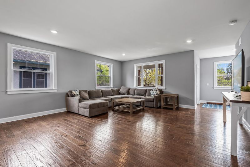 4637 Park Ave, Minneapolis, MN 55407
