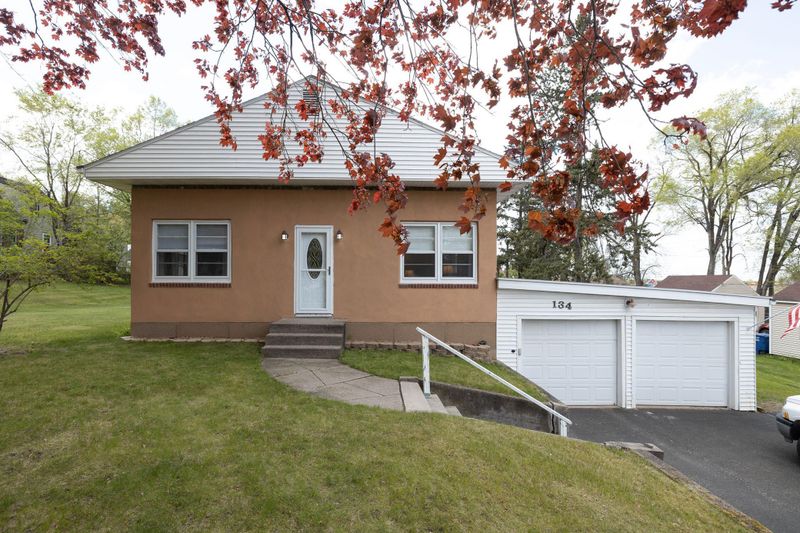 134 Burnside Ave S, Red Wing, MN 55066