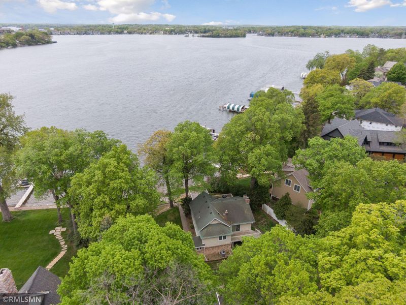 4041 N Shore Dr, Mound, MN 55364