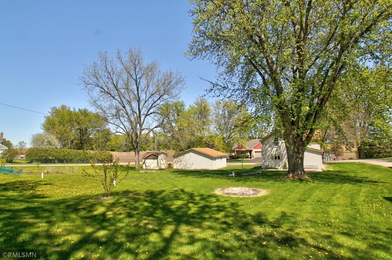 23815 Holt Ave, Hampton, MN 55031