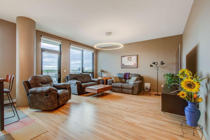 1240 S 2nd St #330, Minneapolis, MN 55415