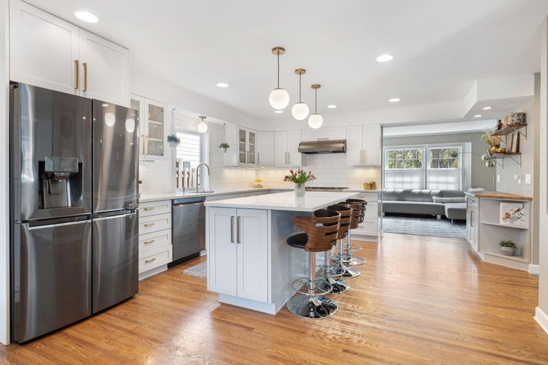 4004 Kipling Ave, Edina, MN 55416