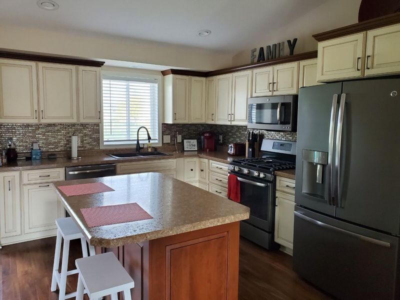 1960 Truman Ave, Owatonna, MN 55060