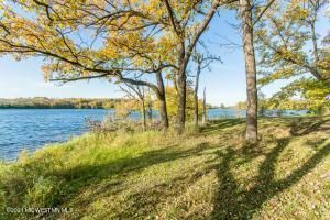 18265 County Highway 33, Fergus Falls, MN 56537