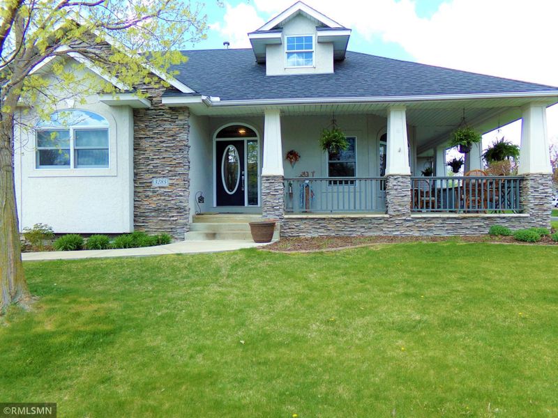 3285 Staloch Pl, Stillwater, MN 55082