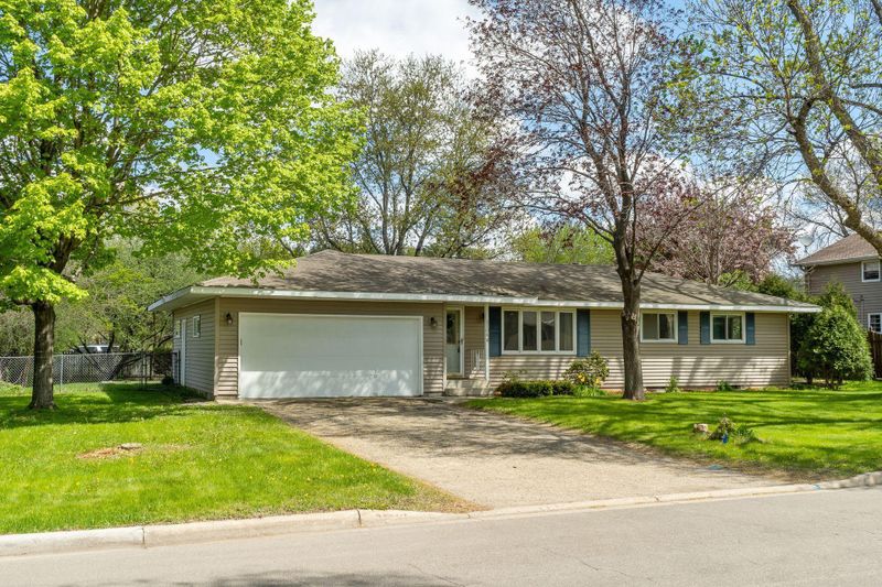3108 98 1/2 St W, Bloomington, MN 55431