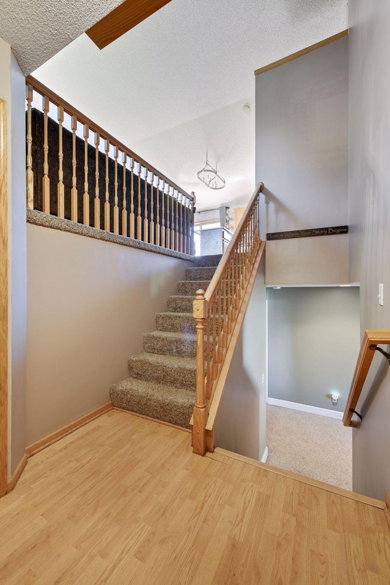 4738 Farmstead Dr, Monticello, MN 55362