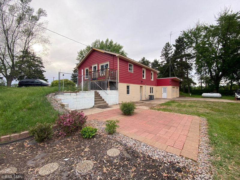 32001 Palm St NW, Cambridge, MN 55008