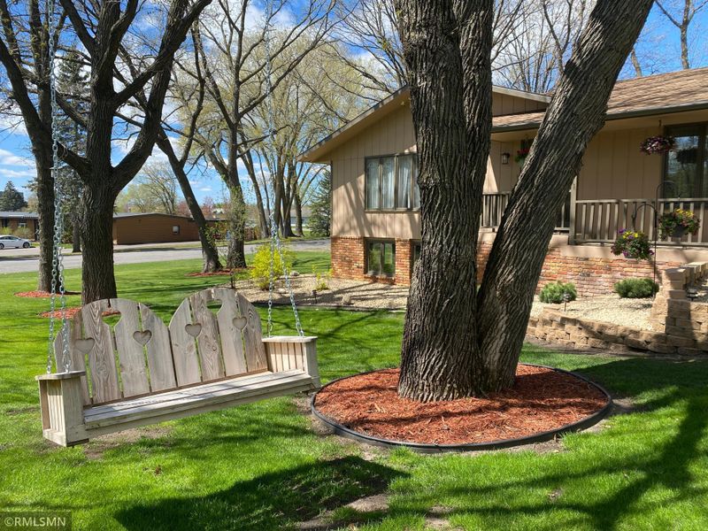 1901 Summit Dr, Saint Cloud, MN 56303