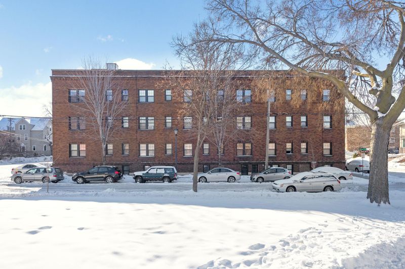 1901 Stevens Ave #2, Minneapolis, MN 55403