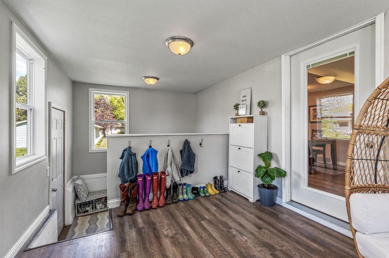 605 Woodley St E, Northfield, MN 55057