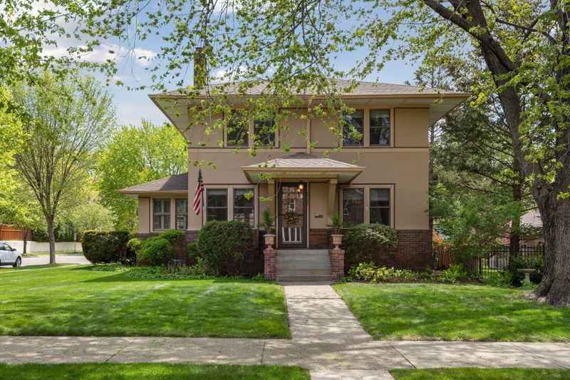 2122 Princeton Ave, Saint Paul, MN 55105