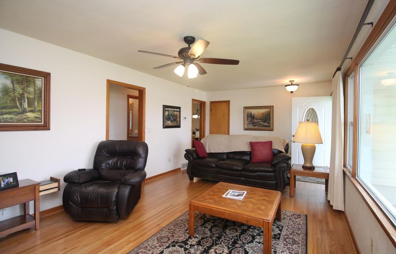 713 E Academy St, Owatonna, MN 55060