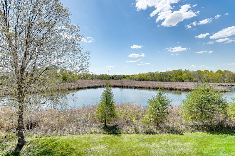 6257 W Shadow Lake Dr, Lino Lakes, MN 55014