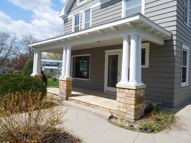 314 1st St SE, Elbow Lake, MN 56531
