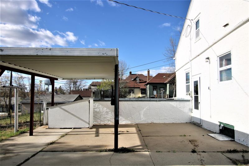 307 6th St NE, Staples, MN 56479