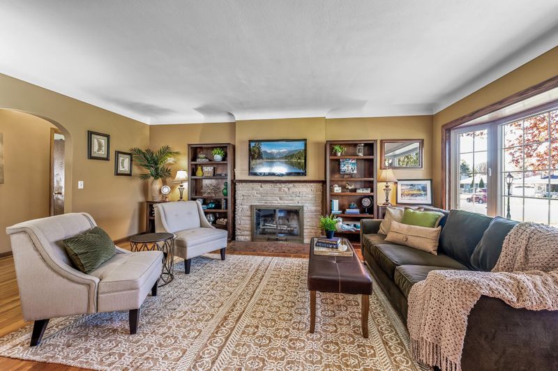 2509 W Armour Ter, Saint Anthony, MN 55418