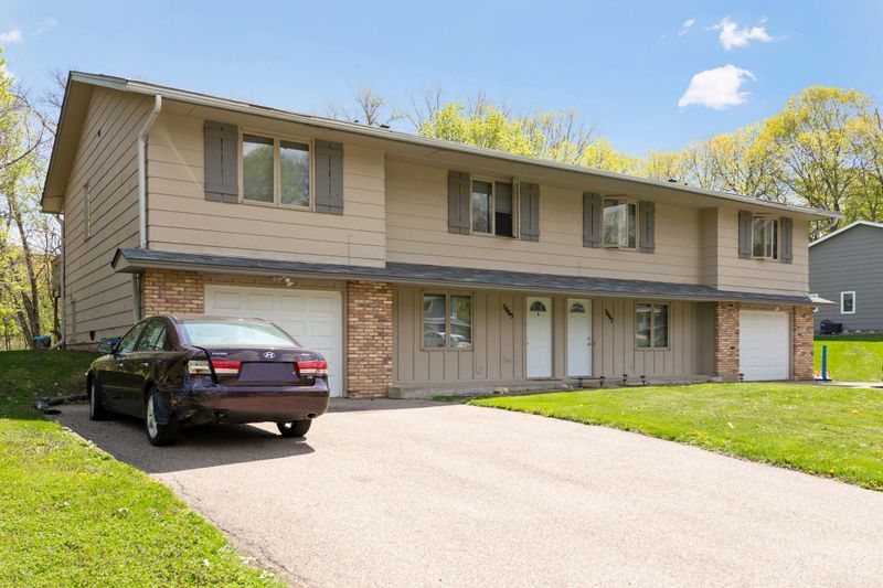 5665 Wood Duck Cir, Excelsior, MN 55331