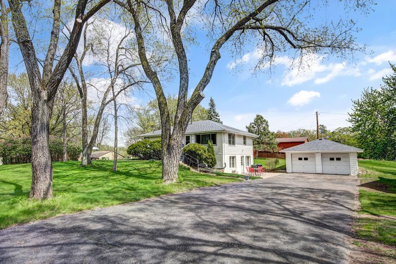 13013 Judicial Rd, Burnsville, MN 55337