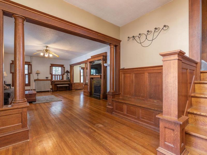 107 Oak St N, Lester Prairie, MN 55354
