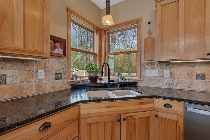 2706 N Eagle Rd, Willmar, MN 56201