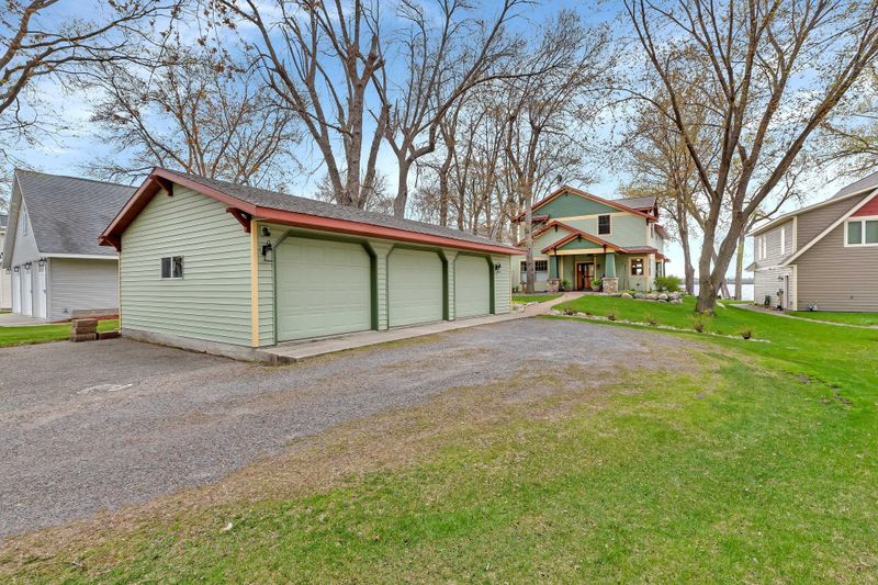 2706 N Eagle Rd, Willmar, MN 56201