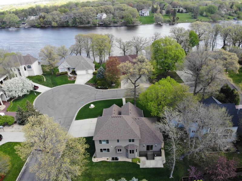 11241 Mississippi Dr N, Champlin, MN 55316