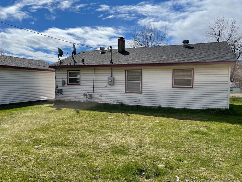54 Banks Blvd, Silver Bay, MN 55614
