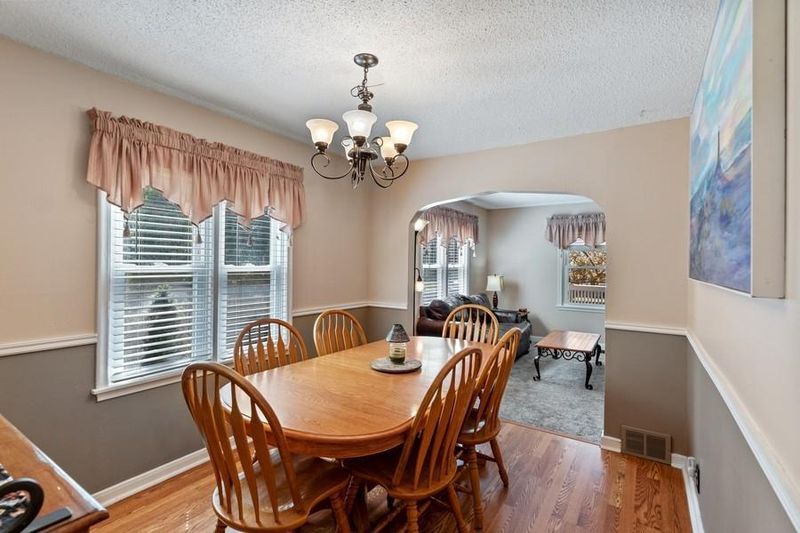 133 16th Ave N, Hopkins, MN 55343