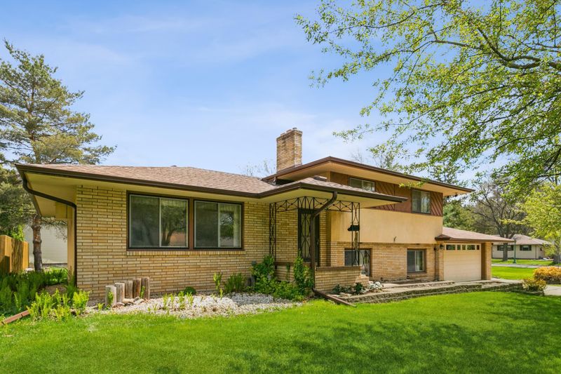 1626 Ruth St N, Saint Paul, MN 55119