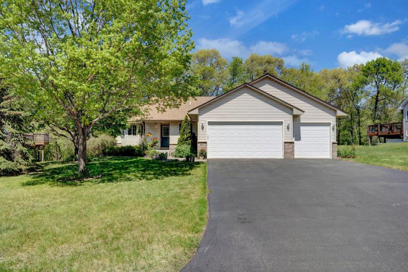 905 Rum River Dr SW, Isanti, MN 55040