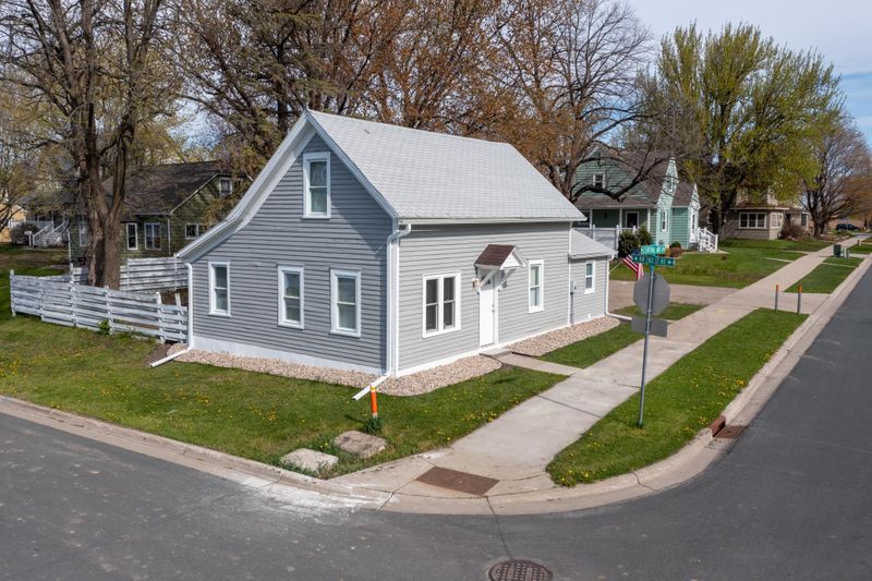 300 Central Ave N, New Prague, MN 56071