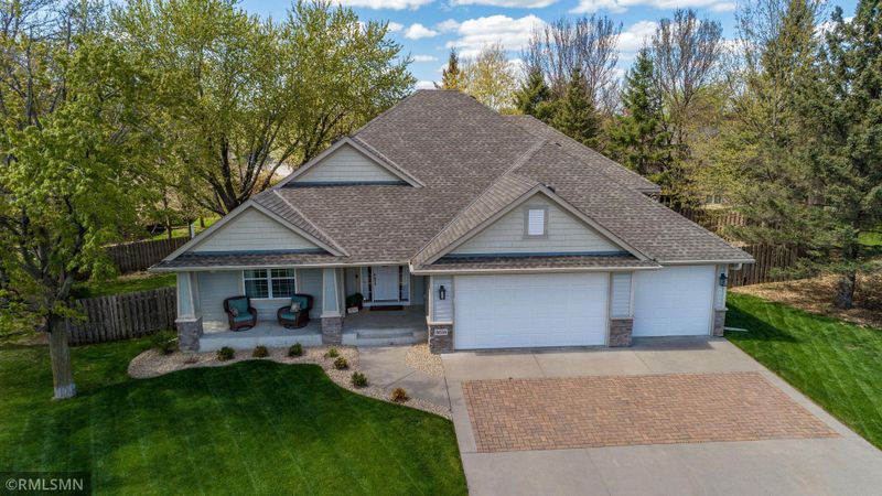 4614 Sweet St, Eagan, MN 55123