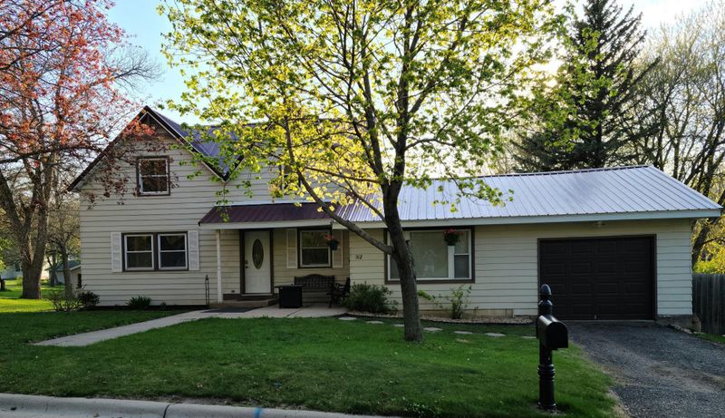 312 Garfield St S, Lake Benton, MN 56149