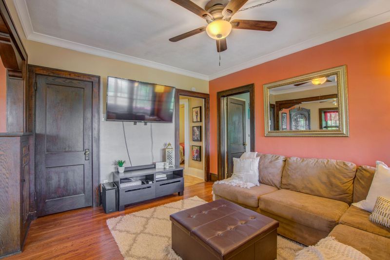 710 Point Douglas Rd S, Saint Paul, MN 55119