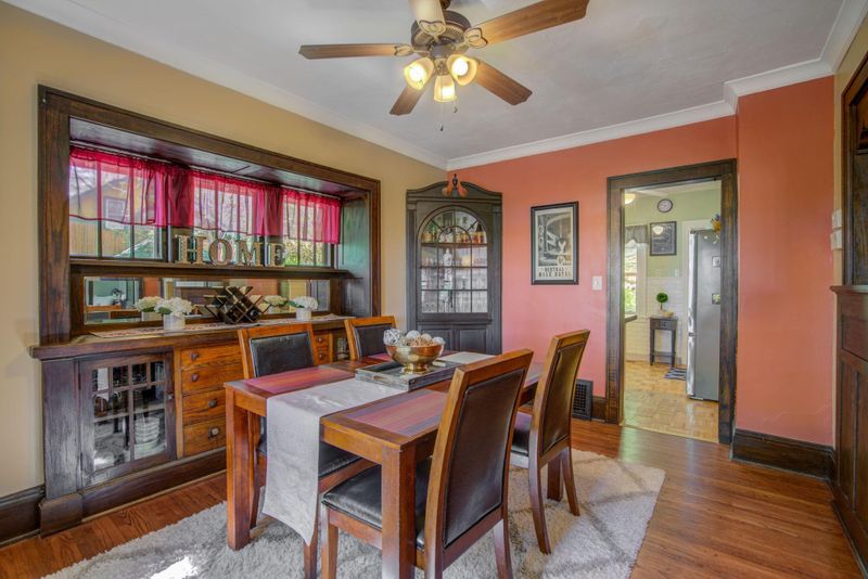710 Point Douglas Rd S, Saint Paul, MN 55119