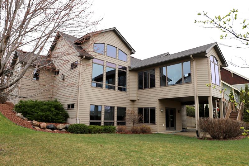 1500 Cannon Valley Dr, Northfield, MN 55057