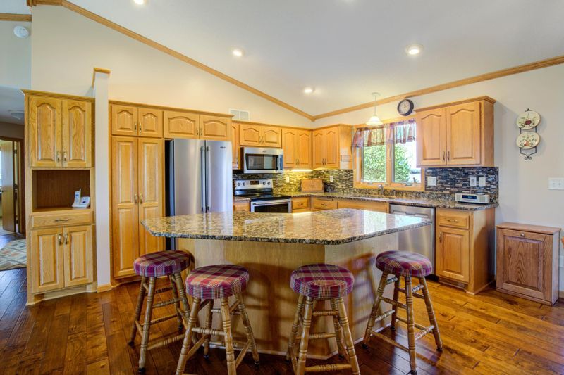 515 Fir St NE, Saint Joseph, MN 56374
